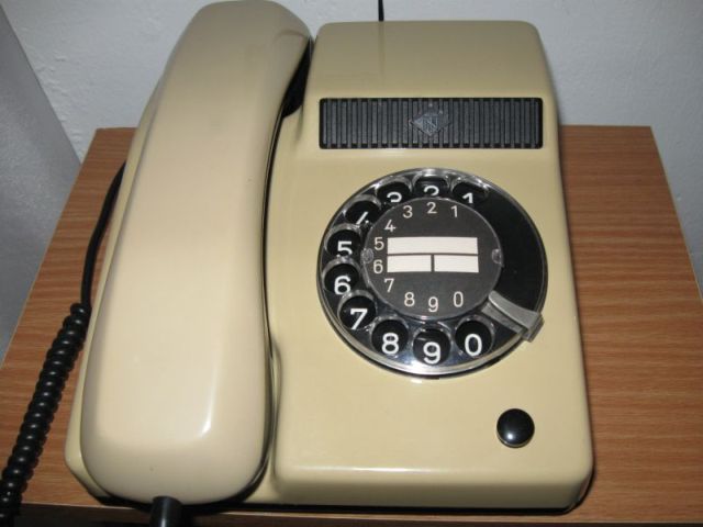Telefon